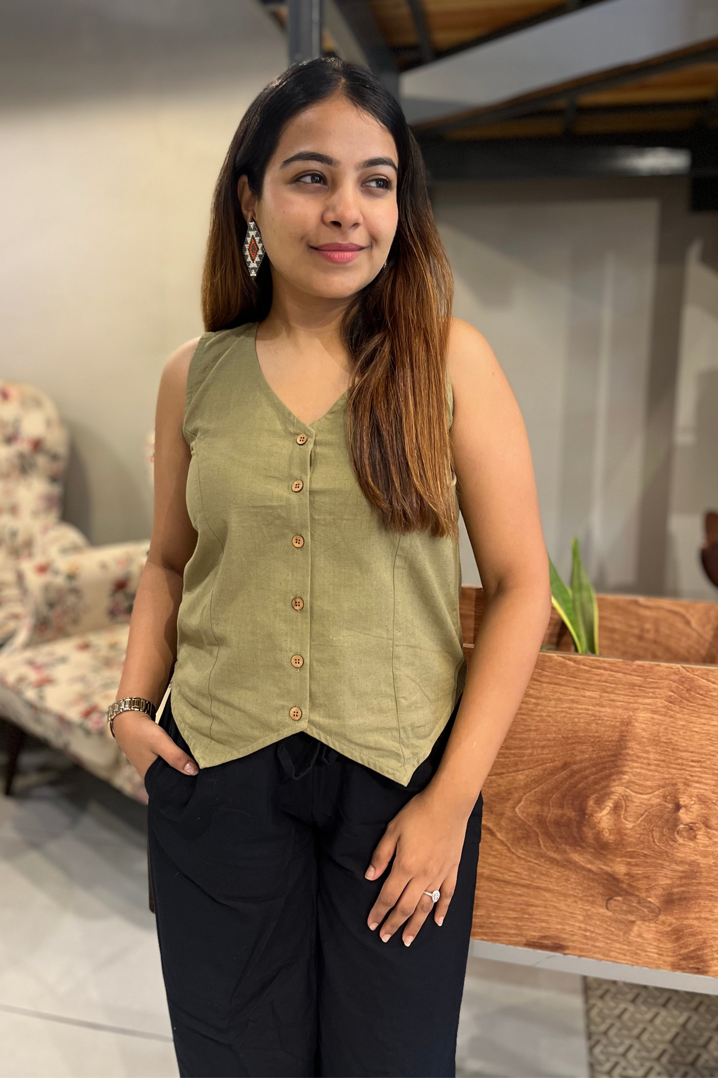Lila handspun vest- Khaki green