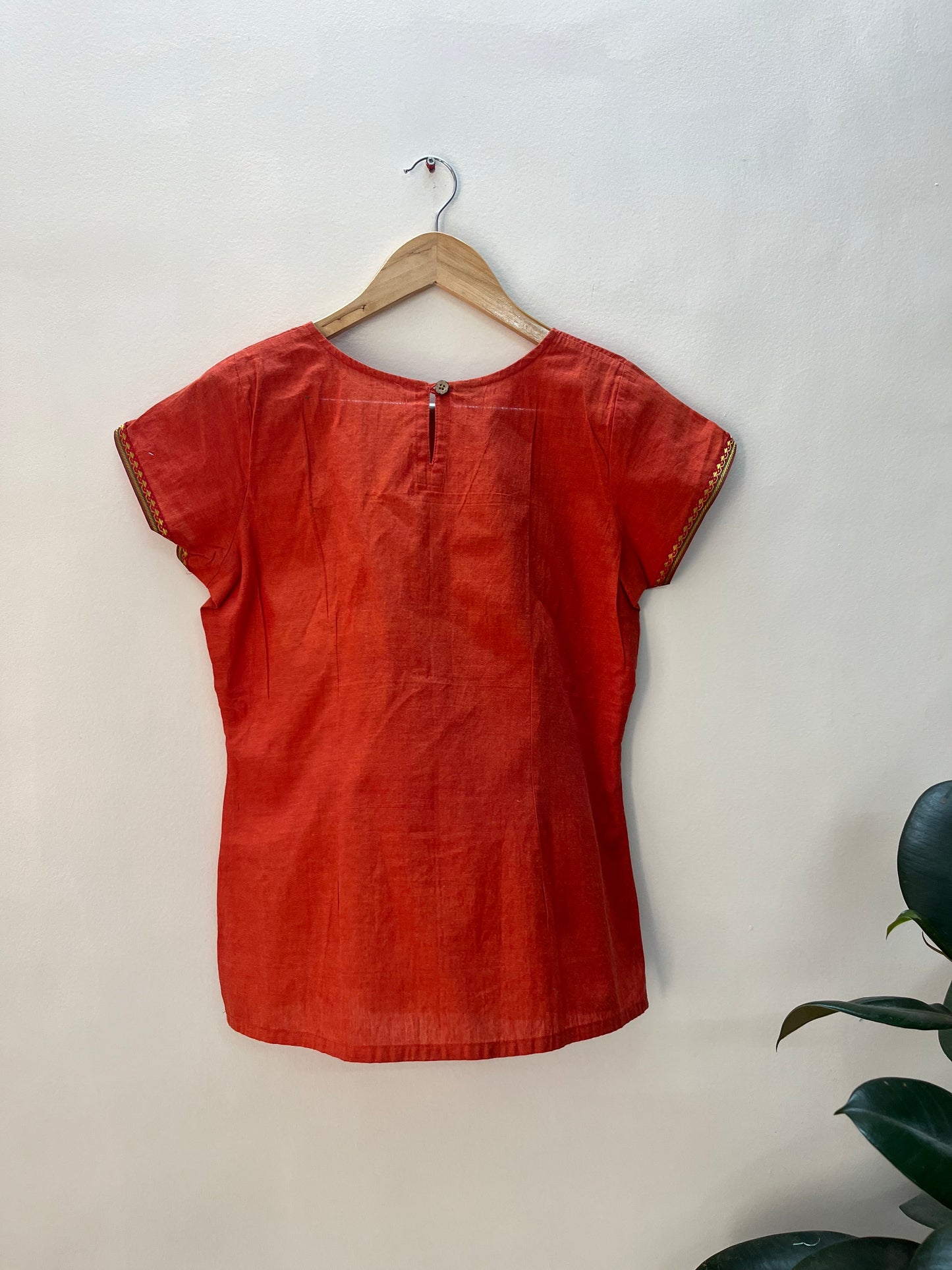 Plain cotton tops
