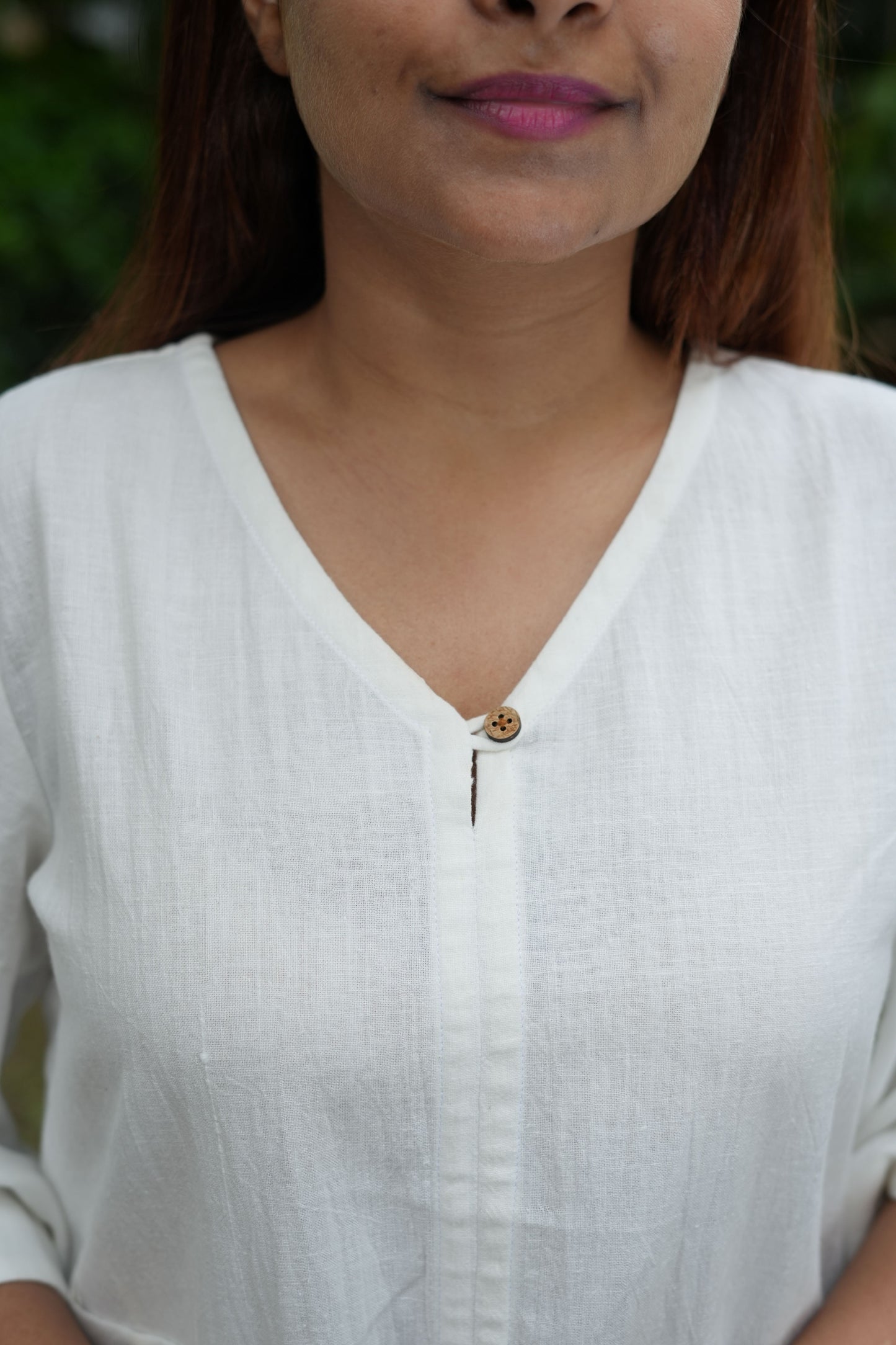Daisy Embroidery Top- White