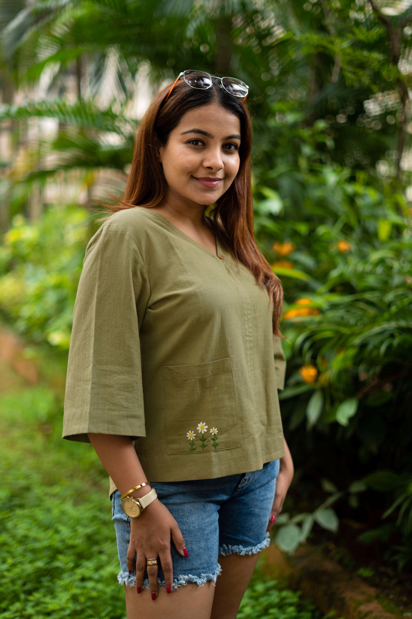 Daisy Embroidery Top- Khaki